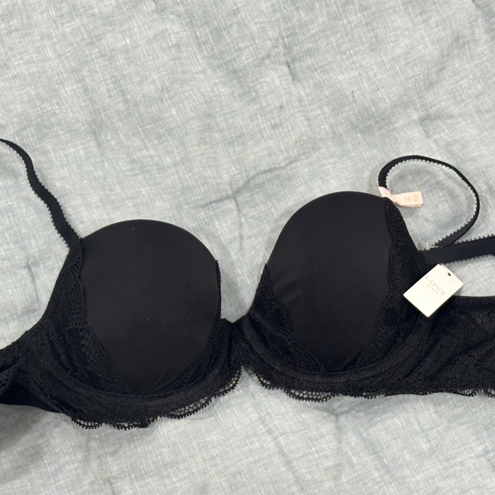 BNWT Love by Gap black lace bra 34b